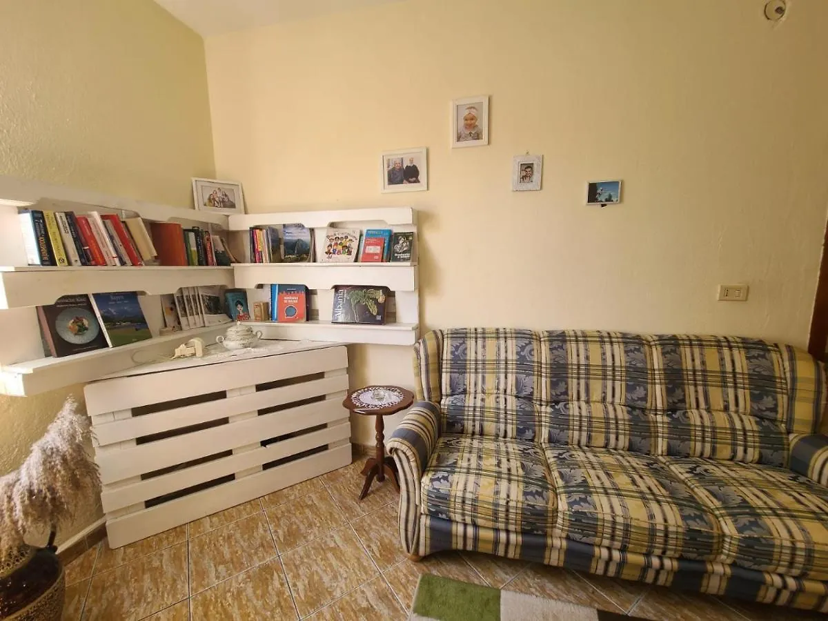 Airport Guest House Tirana 0*,  Albánie